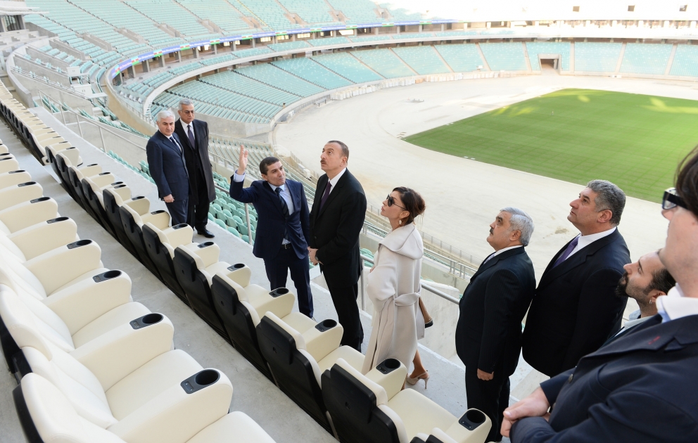 Prezident İlham Əliyev Bakı Olimpiya Stadionunda aparılan işlərin gedişi ilə tanış olub