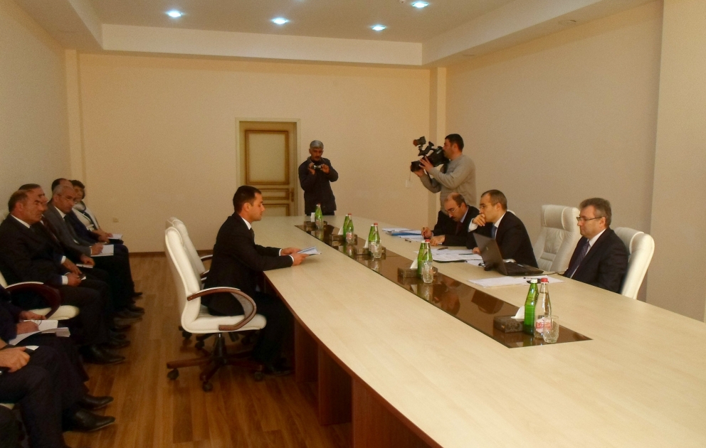Təhsil naziri Saatlı şəhərində vətəndaşları qəbul edib