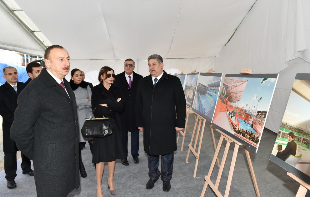 Prezident İlham Əliyev “Baku Sport City”də, Su İdmanı Sarayında və Dövlət Bayrağı Meydanının ərazisində inşaat işlərinin gedişi ilə tanış olub