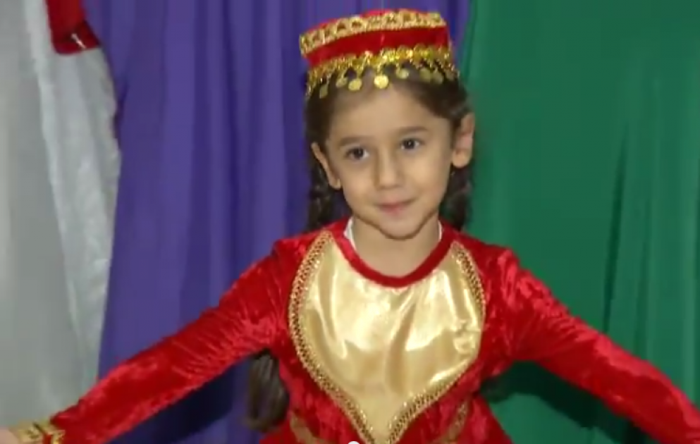 Azərbaycan milli geyimləri. Keçmişlə müasir dövrün vəhdəti