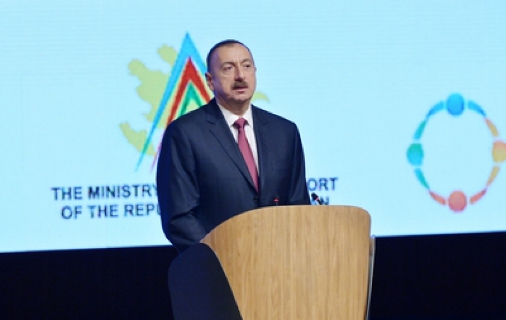 Azərbaycan Prezidenti İlham Əliyev Bakıda Gənclər siyasəti üzrə birinci qlobal forumun rəsmi açılışında iştirak edib