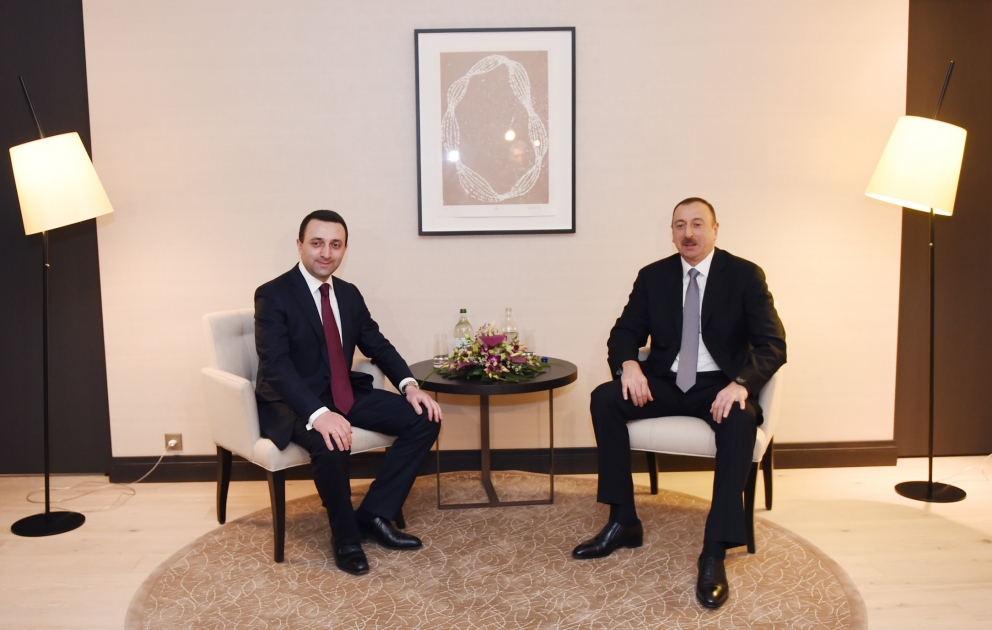Azərbaycan Prezidenti İlham Əliyevin Gürcüstanın Baş naziri İrakli Qaribaşvili ilə görüşü olub