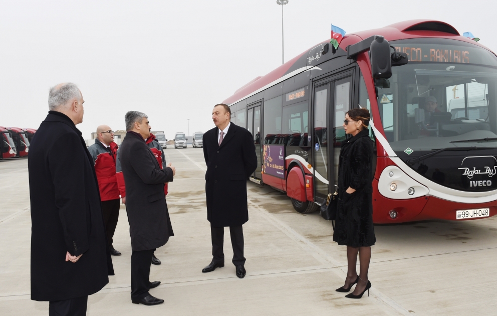 Prezident İlham Əliyev ilk Avropa Oyunları üçün avtobus deposu və təlim mərkəzində görülən işlərlə tanış olub