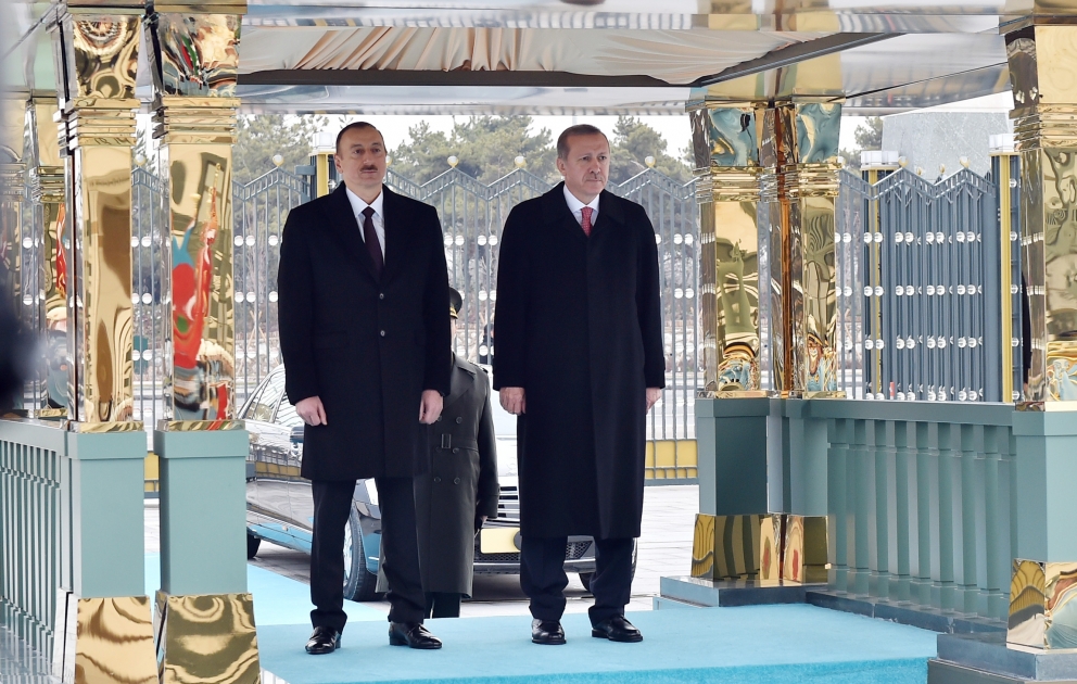 Azərbaycan Prezidenti İlham Əliyevin Ankarada rəsmi qarşılanma mərasimi olub