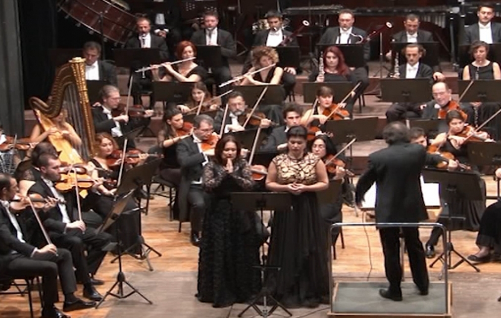 Konzert von Firangiz Alizade in der Türkei zum Andenken an die Opfer der Chodschaliner Tragödie