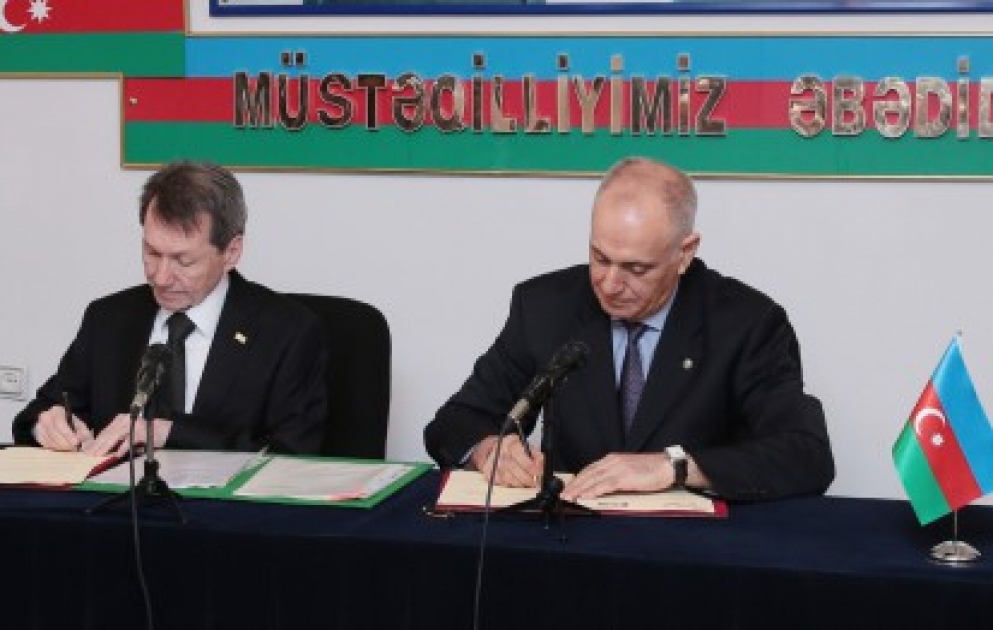 AZERTAC und Staatliche Nachrichtenagentur von Turkmenien ein Abkommen über Zusammenarbeit unterzeichnet
