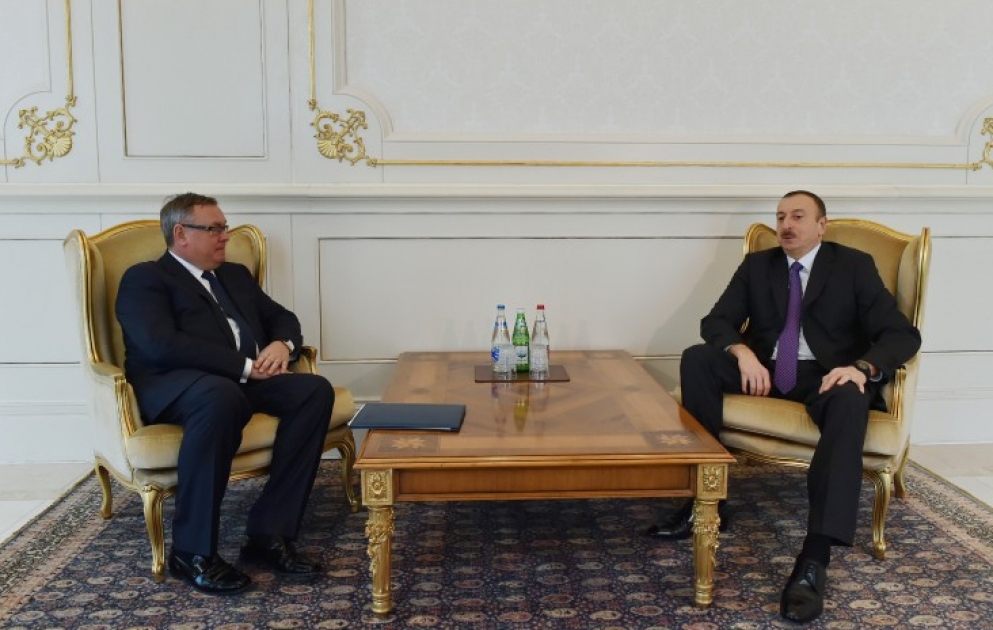President Ilham Aliyev received the President and Chairman of the Management Board of VTB Bank