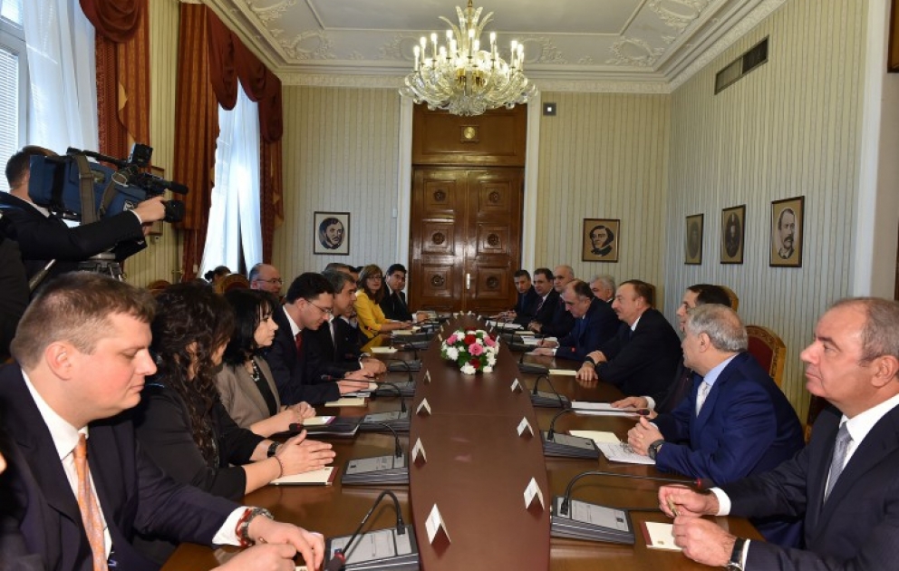Treffen der Präsidenten von Aserbaidschan und Bulgarien in erweitertem Format