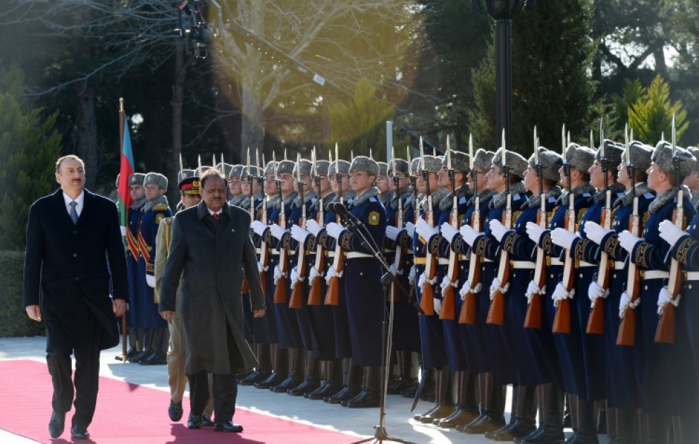 Rəsmi qarşılanma mərasimi