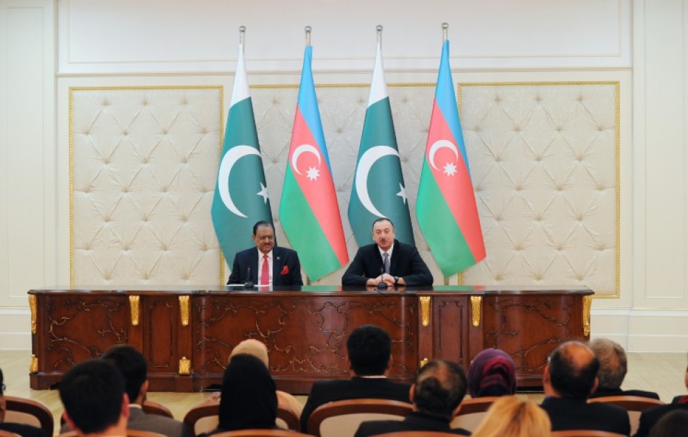 Azərbaycan və Pakistan prezidentləri mətbuata bəyanatlarla çıxış ediblər