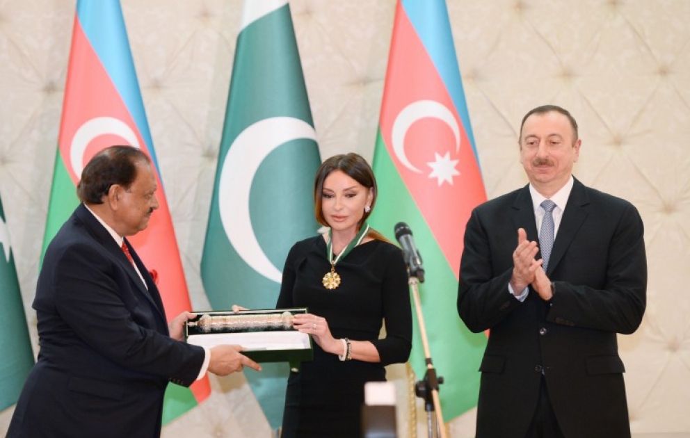 Azerbaijan`s first lady Mehriban Aliyeva handed “Hilal-e-Pakistan” order