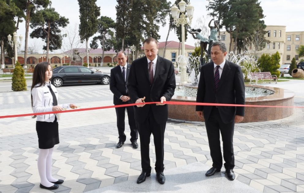 Präsident Ilham Aliyev hat in der Region Barda an der Eröffnung einer Kinderkunstschule teilgenommen