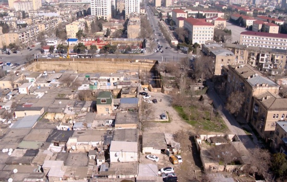 Bakıda bir neçə küçənin 4 hərəkət zolağına uyğun yenidən qurulması planlaşdırılır