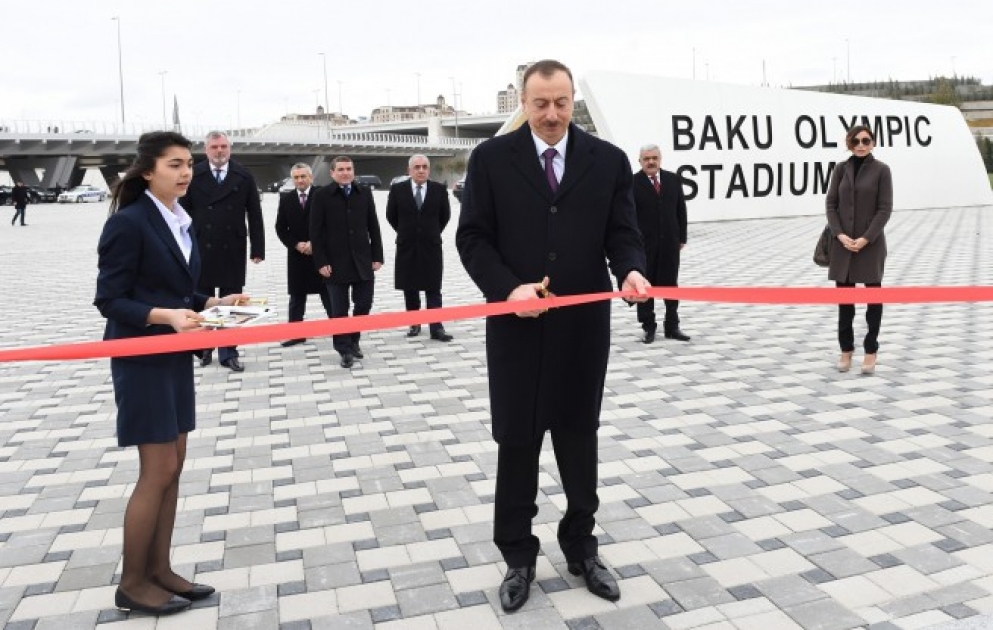 Aserbaidschans Präsident Ilham Aliyev hat an der Eröffnungsveranstaltung des Baku Olympiastadions teilgenommen