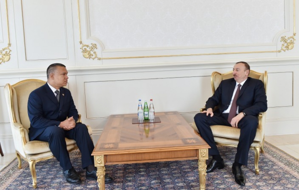 Prezident İlham Əliyev Venesuelanın Azərbaycanda yeni təyin olunmuş səfirinin etimadnaməsini qəbul edib