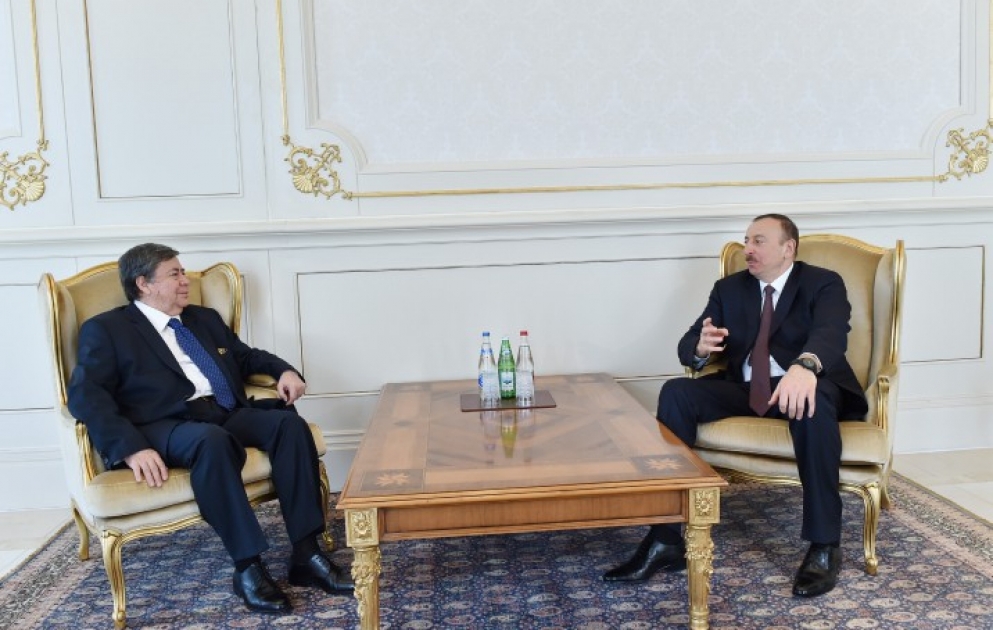President Ilham Aliyev received the credentials of the newly-appointed Ambassador of Peru
