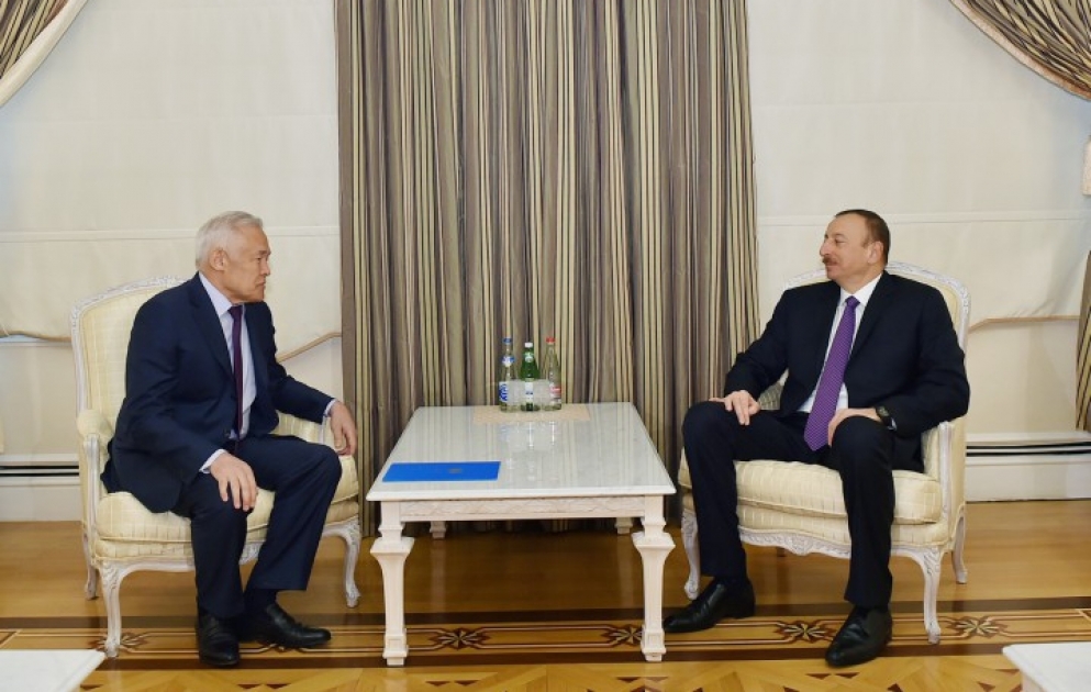 President Ilham Aliyev received the outgoing Kazakh Ambassador