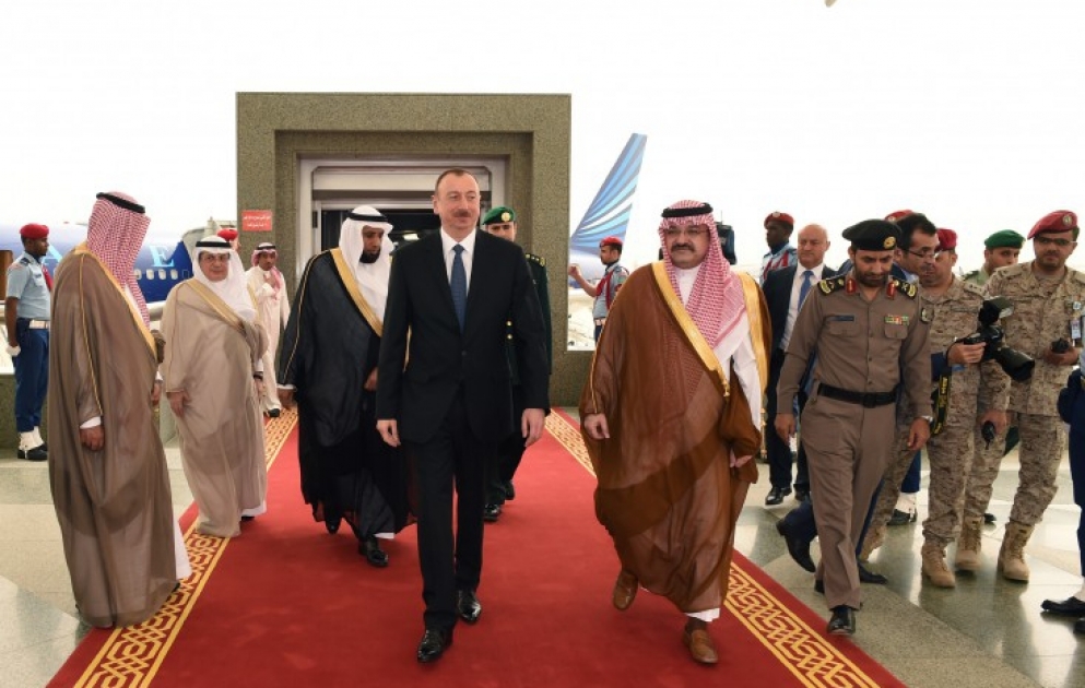 Prezident İlham Əliyev paytaxt Ər-Riyaddan Ciddə şəhərinə gəlib