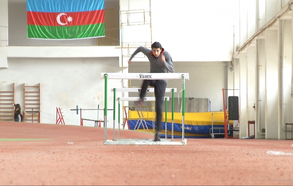Bakı -2015 Avropa Oyunlarında iştirak edəcək yüngül atletlərimizin yarış hazırlığı barədə AZƏRTAC-ın reportajı