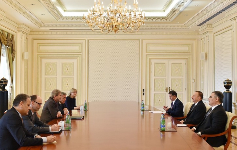 Aserbaidschans Präsident Ilham Aliyev hat eine Delegation um den EU-Kommissar empfangen