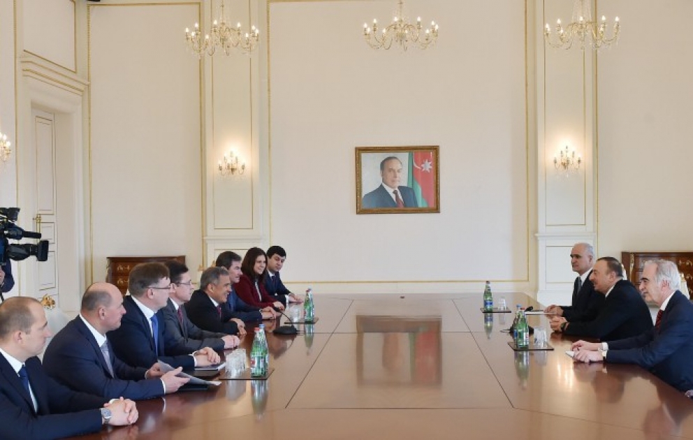 Президент Азербайджана Ильхам Алиев принял делегацию во главе с Президентом Республики Татарстан России