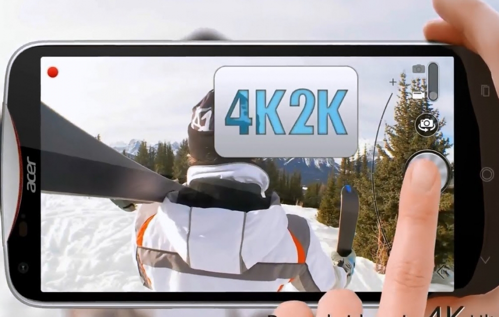 Smartfonlar üçün 4K ekran təqdim olunub