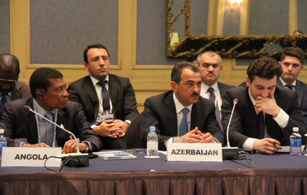 Azerbaijani delegation attends 7th World Water Forum