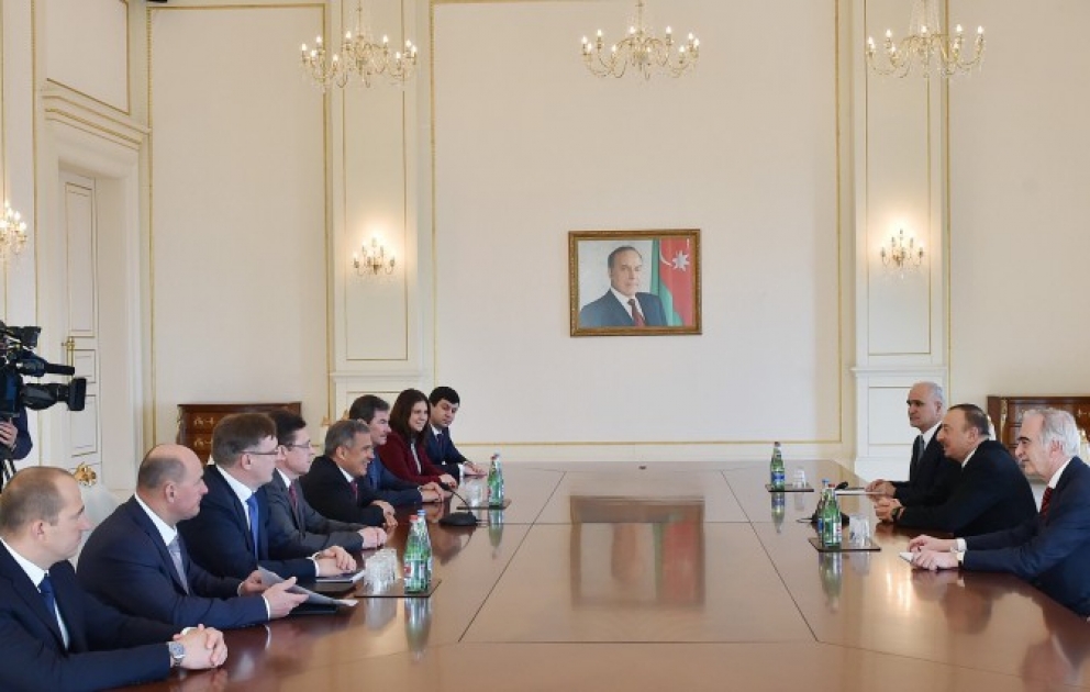 Aserbaidschans Präsident Ilham Aliyev hat eine Delegation um den Präsidenten der Republik Tatarstan empfangen