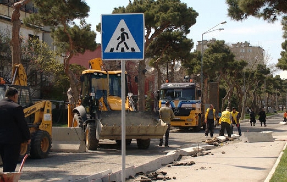 Nərimanov rayonunda bir neçə küçədə təmir işləri davam etdirilir