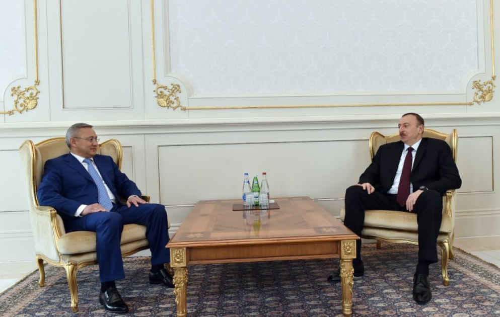 Le président azerbaïdjanais a reçu les lettres de créance de l’ambassadeur kazakh