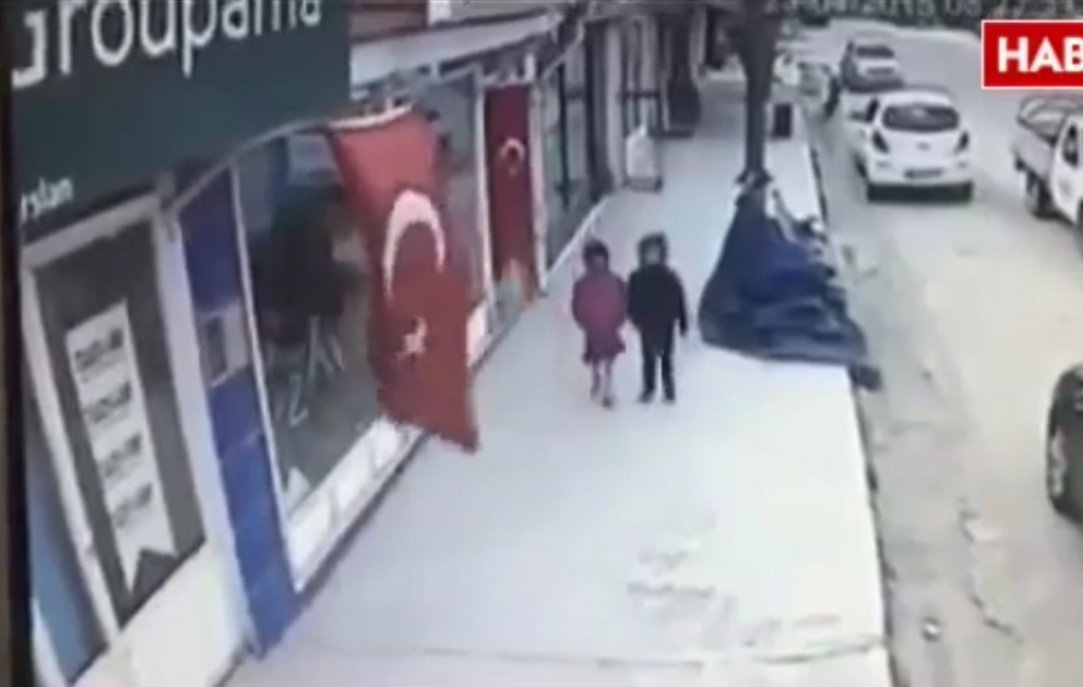 This Turkish kid goes viral on social media