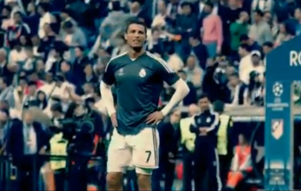 Cristiano Ronaldo erfüllt einem kleinen Jungen einen Traum und schenkt ihm sein Shirt