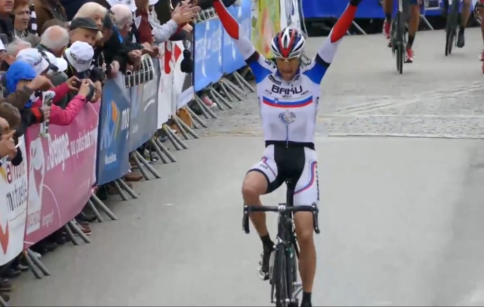 “Synergy Baku” Fransada keçirilən “Le Tour de Bretagne” veloyürüşündə mübarizə aparır