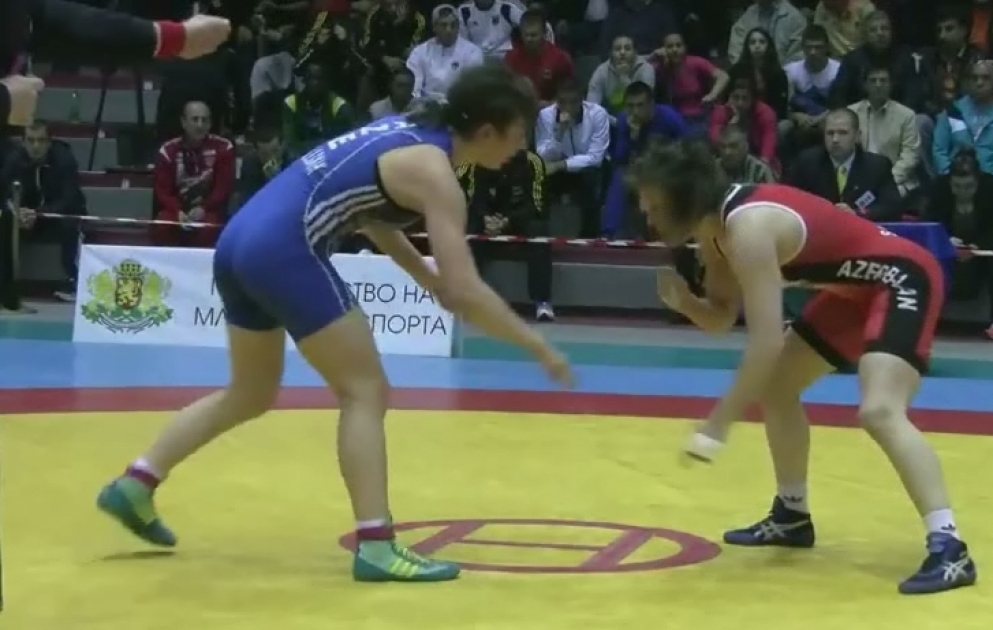 Azərbaycanın qadın güləşçiləri Bolqarıstanda dörd medal qazanıblar