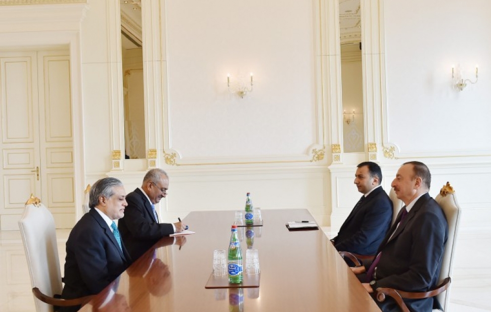 Prezident İlham Əliyev Pakistanın maliyyə, gəlir, iqtisadi məsələlər, statistika və özəlləşdirmə nazirini qəbul edib