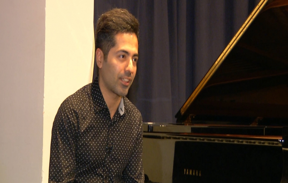 Şərqlə qərb musiqisinin sintezi: Elçin Şirinovun caz triosu