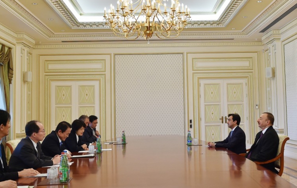 President Ilham Aliyev received a delegation led by the Japanese Deputy Prime Minister