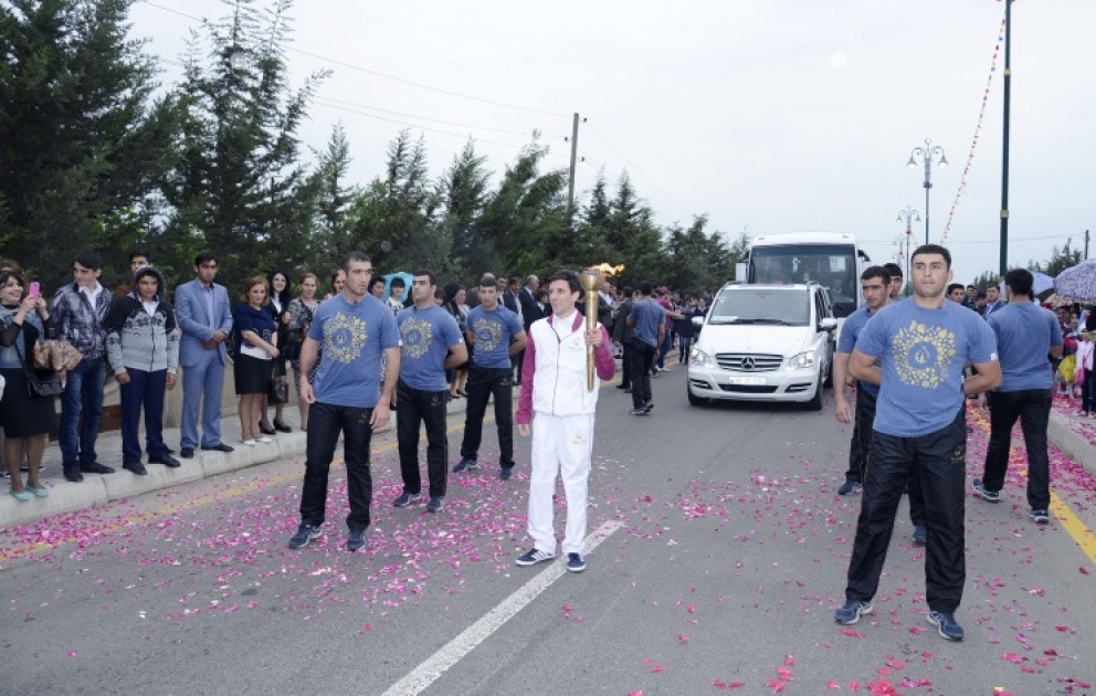 Arrivée de la torche des Jeux Européens de Bakou 2015 à Aghdam