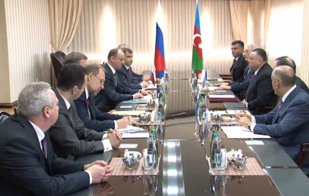 Azerbaijan, Russia discuss security issues