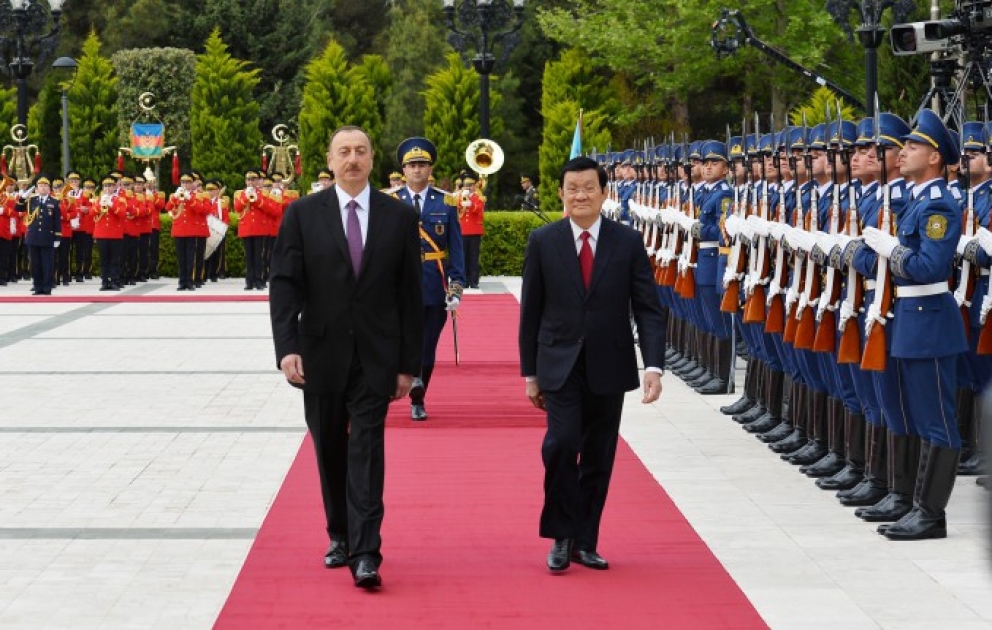 An official welcoming ceremony for President of Vietnam Truong Tan Sang was held