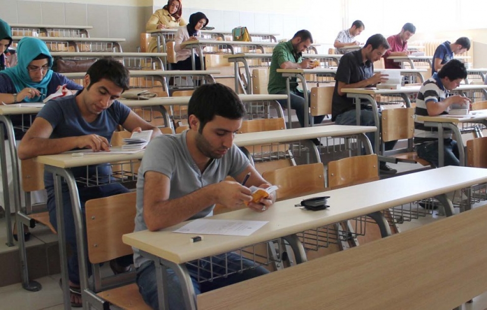 TQDK əvvəlki illərin məzunları üçün II və III ixtisas qrupları üzrə qəbul imtahanı keçirəcək