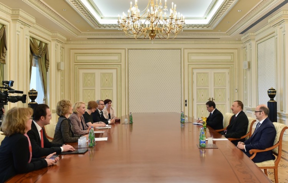 Aserbaidschans Präsident Ilham Aliyev hat eine Delegation um die Vorsitzenden der Freundschaftsgruppe für den Südkaukasus des Deutschen Bundestages empfangen