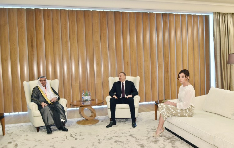 Le président Ilham Aliyev a reçu le Secrétaire général de l’Organisation de la coopération islamique