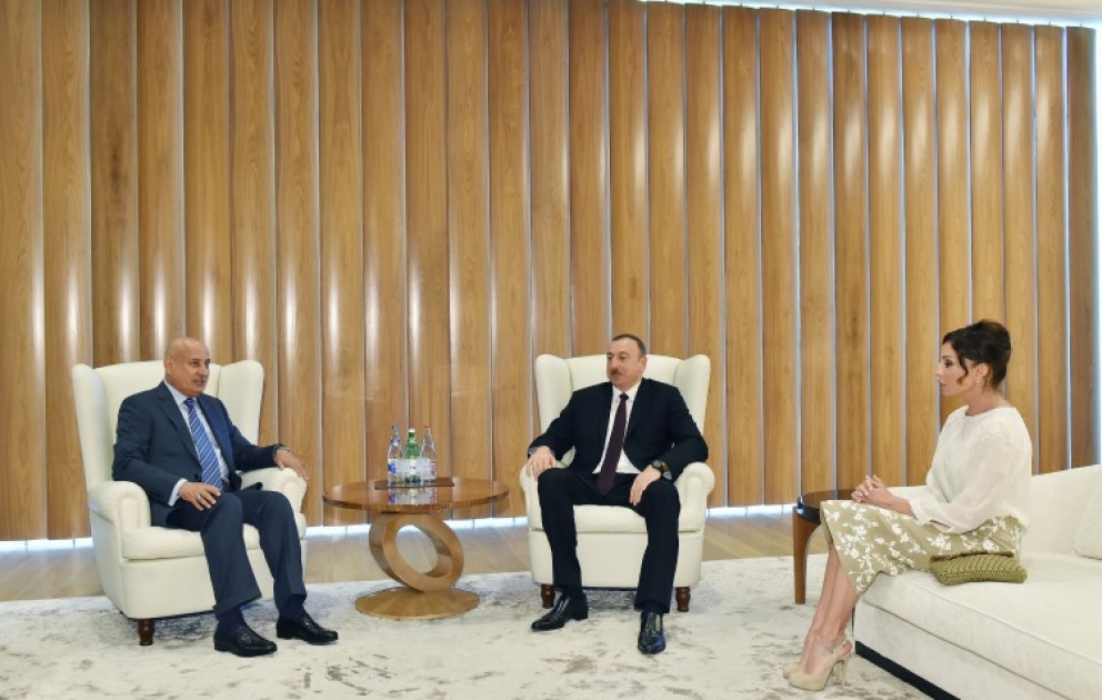 Le président Ilham Aliyev a reçu le directeur général de l’ISESCO