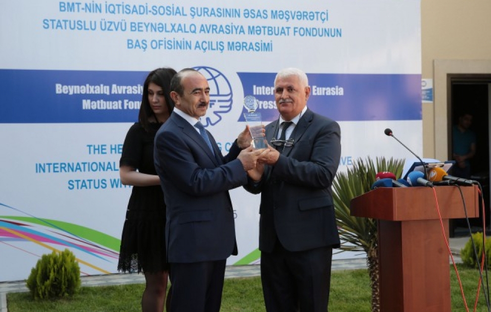 Azərbaycan Prezidenti İlham Əliyev Beynəlxalq Avrasiya Mətbuat Fondunun ali mükafatı ilə təltif olunub