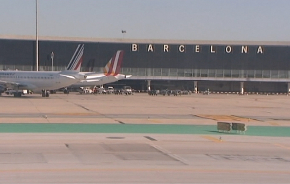 AZAL adds Barcelona route