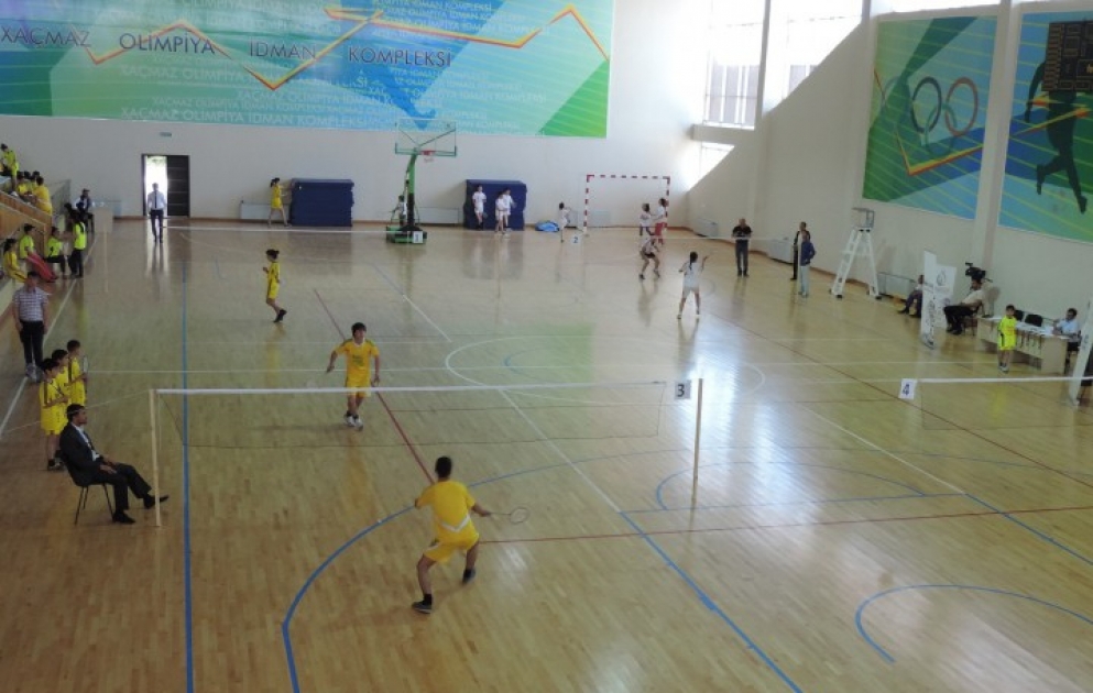 Qusarlı badmintonçular zona yarışının qalibi olub