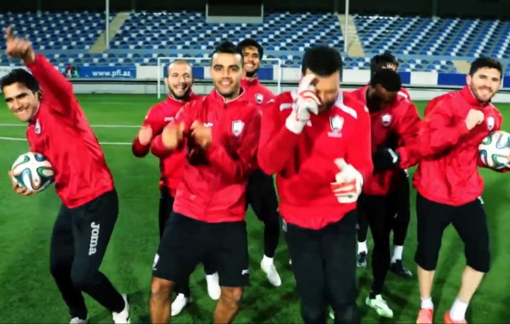"Happy" flashmob by Azerbaijani athletes