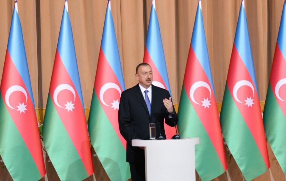 Le Président Ilham Aliyev à la réception de la Fête nationale