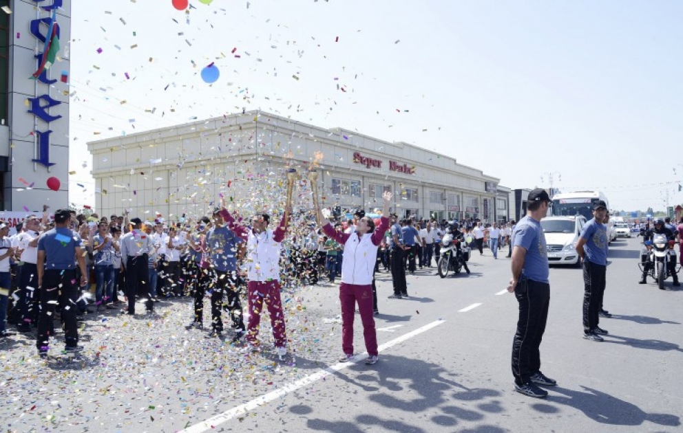 Fackel der ersten Europaspiele „Baku-2015“ in Khachmaz